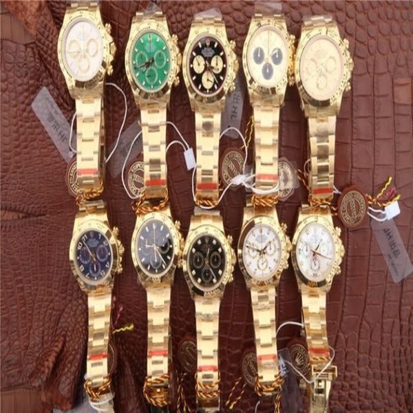 4d39d6_a9ff433e505d4f118da38d3045f40082mv2-700x466 ROLEX COSMOGRAPH DAYTONA 18K YELLOW GOLD ORIGINAL CAL.4130 - Image 1