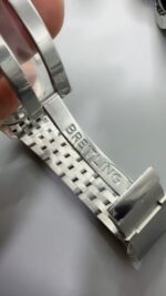 Breitling Navitimer U17326 Super-Clone - Image 5