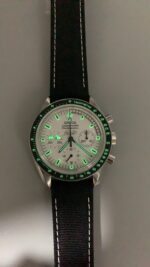 Omega Speedmaster 311.32.42.30.04.003 Super Clone - Image 2